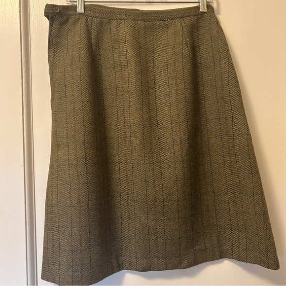 Vintage 70s Wool A-Line Skirt: Tan Brown Menswear Check, Size Medium - Picture 10 of 16